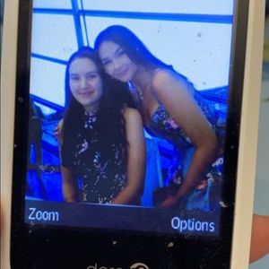 Meet your Posher, Debi